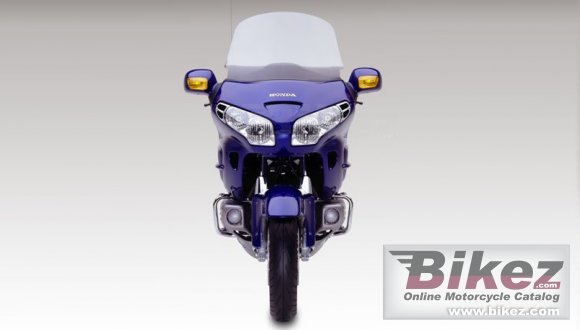 2002 Honda GL 1800 Gold Wing photo